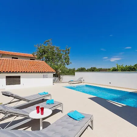 Holiday home Elena By Interhome *